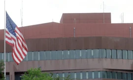 Nổ súng ở Venezuela, hai nhân viên Đại sứ quán Mỹ trúng đạn