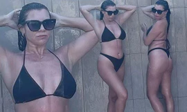 Hoa hậu xứ Wales, bồ cũ của Ryan Giggs khoe đường cong 'bốc lửa' với bikini