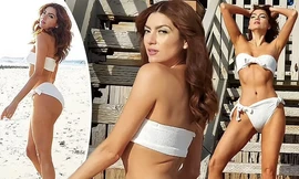 Sao nữ có body đẹp nhất nhì Hollywood tung ảnh bikini đẹp như mộng đón năm mới