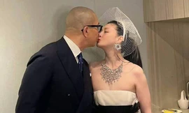 Từ Hy Viên trẻ như gái đôi mươi, ‘khóa môi’ chồng mới ngọt ngào