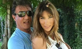 'Huyền thoại Rambo' Sylvester Stallone 76 tuổi hạnh phúc bên vợ người mẫu kém 22 tuổi