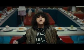 Cảnh nhảy lầu kết liễu cuộc đời trong MV mới của Sơn Tùng M-TP bị chỉ trích dữ dội