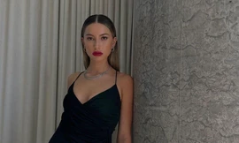 Sắc vóc quyến rũ của con gái cố tỷ phú Steve Jobs