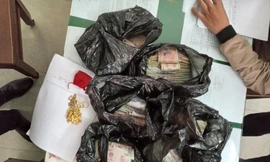 Số tài sản mà Hải trộm cắp từ nhà bà L. Ảnh: Công an cung cấp.