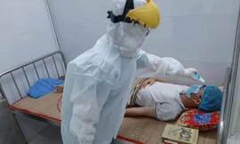 Sau 2 tuần xuất viện, bệnh nhân 419 tái dương tính với SARS-CoV-2. Ảnh: B.T 