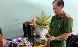 Lực lượng chức năng kiểm kê số hàng không rõ nguồn gốc xuất xứ được nhập từ Trung Quốc về. 