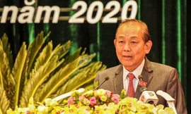 Phó thủ tướng Trương Hoà Bình phát biểu tại Đại hội Đảng bộ thành phố Đà Nẵng lần thứ XXII. 