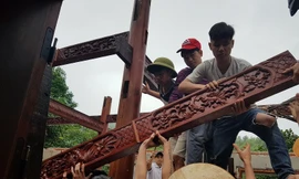 Giám sát kỹ tháo dỡ 'biệt phủ' của đại gia vàng trên rừng Hải Vân