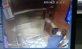 Hình ảnh kẻ biến thái có hành vi sàm sở bé gái trong thang máy gây xôn xao dư luận
