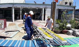 Tháo dỡ nhà hàng vi phạm trên tuyến đường ven biển tại quận Sơn Trà (TP Đà Nẵng)