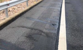 Vết dầu loang dài, bất thường trên cao tốc Đà Nẵng - Quảng Ngãi