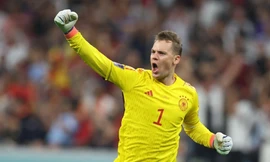 Neuer qua mặt huyền thoại Claudio Taffarel, đi vào lịch sử World Cup