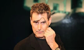 Nhà ngoại cảm lừng danh thế giới Uri Geller