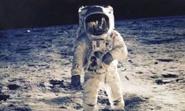 NASA cho biết, đá mặt trăng có thể cung cấp đủ oxy cho 8 tỷ người Trái đất trong 100.000 năm