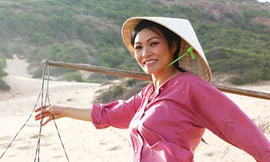 'Cát nóng' bỏng rẫy chuyện làng văn nghệ