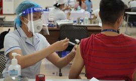 Phú Thọ đang lập danh sách học sinh từ 12 đến dưới 18 tuổi để tiêm vắc xin phòng dịch (ảnh: Cổng thông tin điện tử Phú Thọ). 