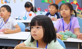 Hà Nội: Nỗ lực thu hẹp khoảng cách về dạy học ngoại ngữ