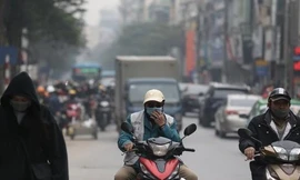 Phơi nhiễm bụi mịn PM2,5 trong không khí khiến tuổi thọ của người Hà Nội giảm xuống.