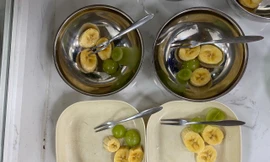 Phụ huynh tố trường quốc tế AMIS cắt xén khẩu phần ăn của trẻ mầm non