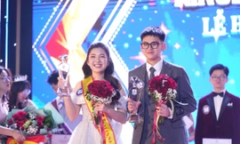 Hà Nội: Học sinh Trường THCS Giảng Võ 'cháy' hết mình trong đêm hội toả sáng