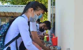 Hà Nội chưa có kế hoạch cho học sinh tạm dừng đến trường vì COVID-19.