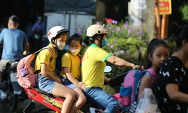 Học bạ toàn 10 vẫn bị trả hồ sơ: Sở GD&ĐT Hà Nội lên tiếng, phụ huynh vẫn băn khoăn 