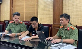 Thí sinh chụp đề tốt nghiệp để gian lận bằng công nghệ, giám thị có bị xử lý?