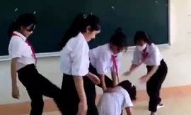 Bộ GD&ĐT giảm hình thức kỷ luật học sinh, coi chừng 'nhờn thuốc'