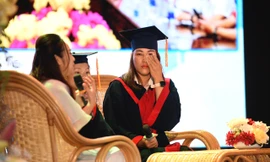 Người đẹp Nhân ái Ngọc Mai nhắn gửi các thủ khoa: Đừng ngại thử thách, vấp ngã cũng không sao