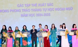 Hà Nội thúc đẩy học sinh tự học ngoại ngữ 