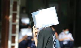 Hà Nội: Một điểm thi lập 7 biên bản bài thi bất thường