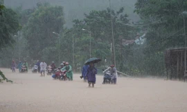 Miền Trung đón mưa rất to