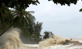 Áp thấp nhiệt đới vào bờ, tuần sau có thể đón áp thấp mới