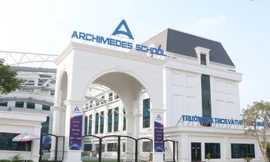 Học sinh lớp 1 bị bỏ quên trên xe ô tô: Giáo viên chủ quan bỏ qua điểm danh