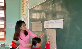 Bộ GD&ĐT đề xuất dùng ngân sách mua SGK cho học sinh mượn: Hiệu trưởng Marie Curie nói gì?