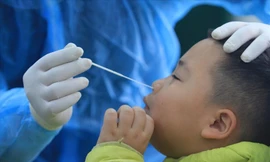 Đóng cửa trường học để phòng chống dịch COVID-19 xâm nhập. 