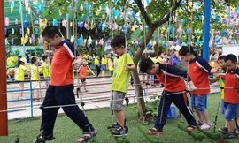 Những năm trước, các em có nhiều kế hoạch như: trại hè, dã ngoại, đi du lịch..