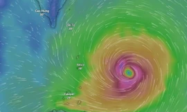 Xuất hiện bão gần Biển Đông