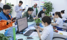 Các nhà mạng lên lộ trình khóa 1,8 triệu thuê bao