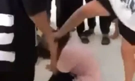 Vụ học sinh lớp 6 bị quây đánh trong trường: Tạm đình chỉ học, lập hội đồng kỷ luật 