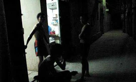 Xóm nghèo mong điện nước