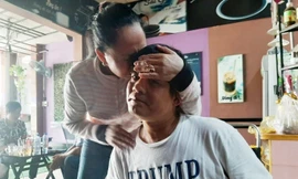 Trao quyết định nghỉ việc cho ‘hiệp sĩ’ nổi tiếng Bình Dương 