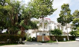 Vụ giết người đổ bê tông: Nghi can không làm gì, tiền đâu để tu luyện?