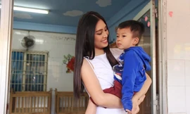 Hoa hậu Tiểu Vy truyền cảm hứng cho những mảnh đời bất hạnh ở Bình Dương
