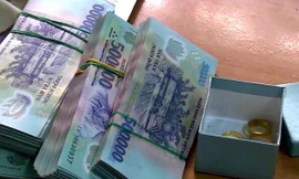 Nữ giúp việc trộm 277 triệu rồi tráo vàng giả cho chủ