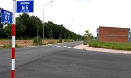 Đề xuất xử lý loạt sai phạm vụ ‘xẻ thịt’ hơn 7.500 m2 đất công ở Bình Dương