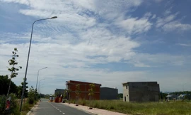 Chủ đầu tư xẻ thịt đất công bán ‘tung hỏa mù’ để né sai phạm