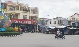 Lấy đất quy hoạch công viên làm trạm ép rác, dân đồng loạt phản đối