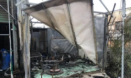 Hàng loạt cơ sở kinh doanh bị lửa thiêu rụi lúc rạng sáng