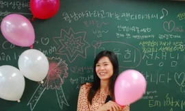 Cô giáo người Việt khiến teen Hàn phát cuồng